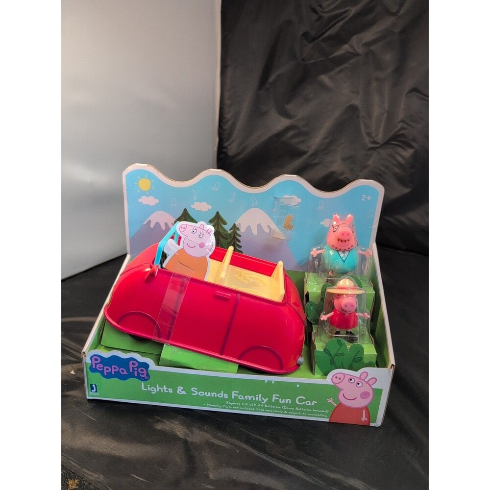 BRAND NEW PEPPA PIG LIGHTS & SOUNDS FAMILY FUN CAR PLAYSET New With Box Damage
